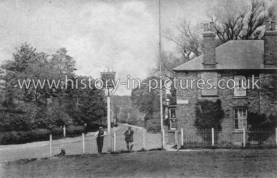 The White Horse Inn, Potters Street, Harlow, Essex. c.1906